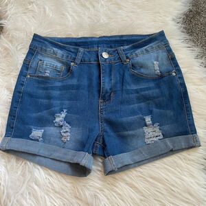 Women’s NWOT Jeans jean shorts Small